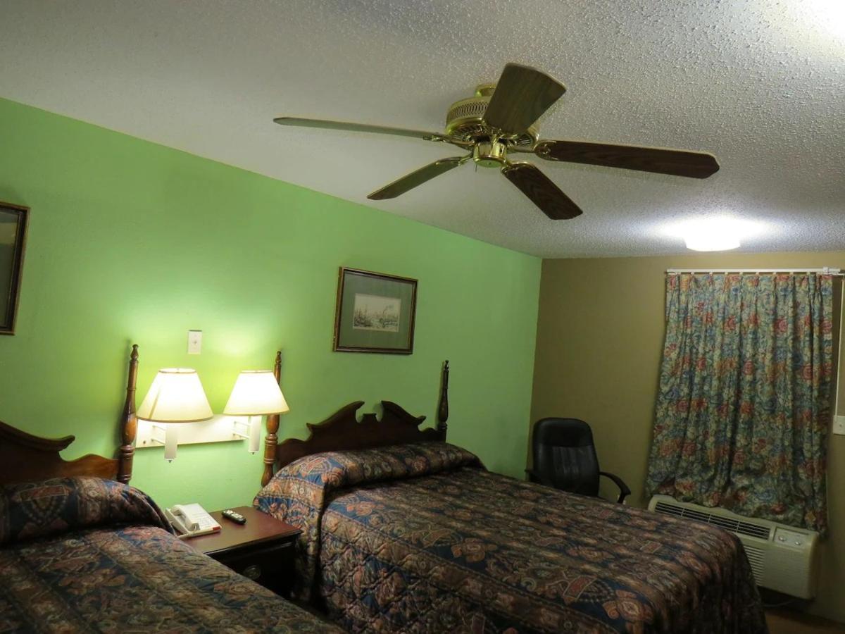 First Western Inn Caseyville Kültér fotó